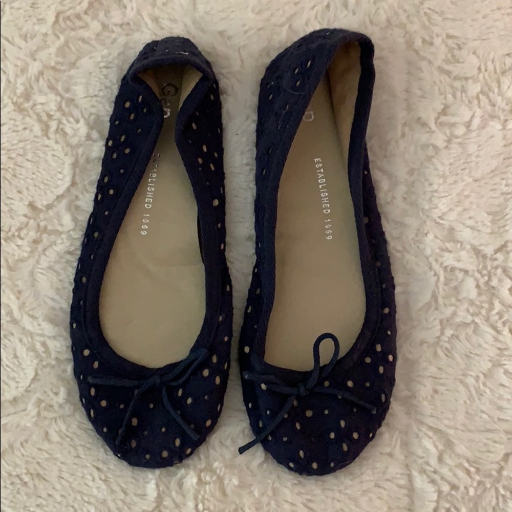 Never worn- eyelet navy flats